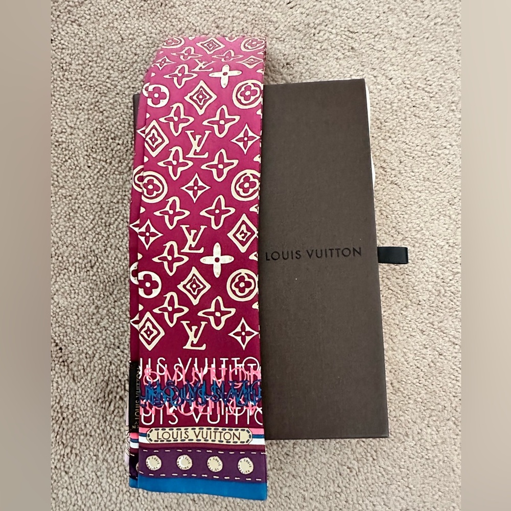 Authentic Louis Vuitton Bandeau